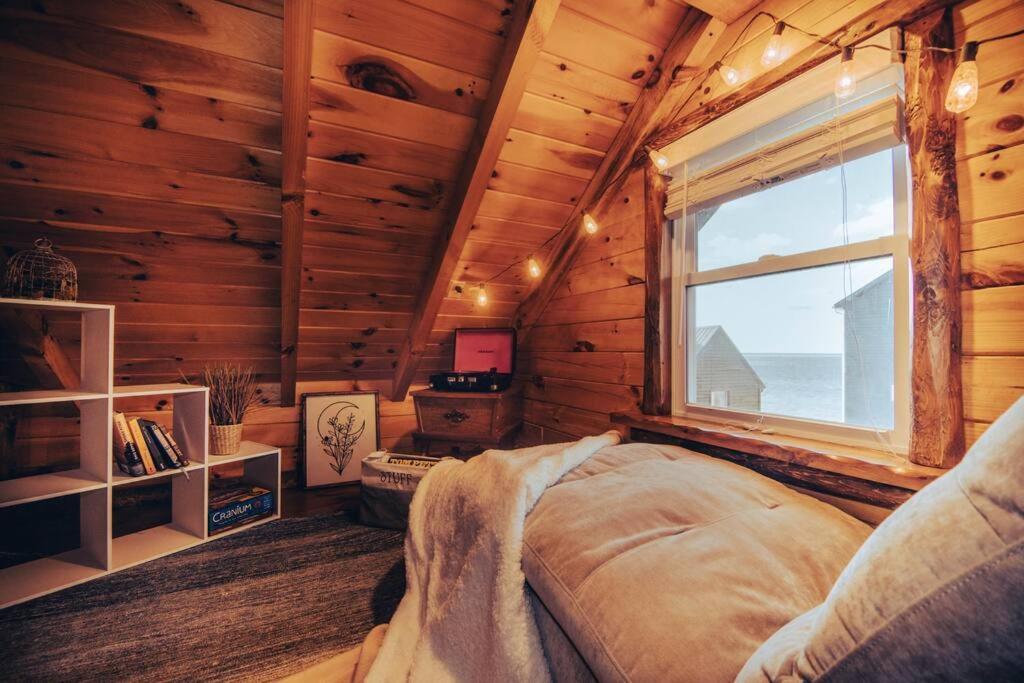 אשטבולה Charming Lakeview Cabin Near Geneva-On-The-Lake! מראה חיצוני תמונה