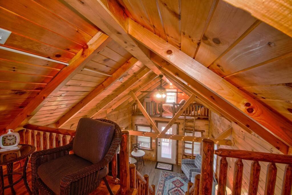 אשטבולה Charming Lakeview Cabin Near Geneva-On-The-Lake! מראה חיצוני תמונה