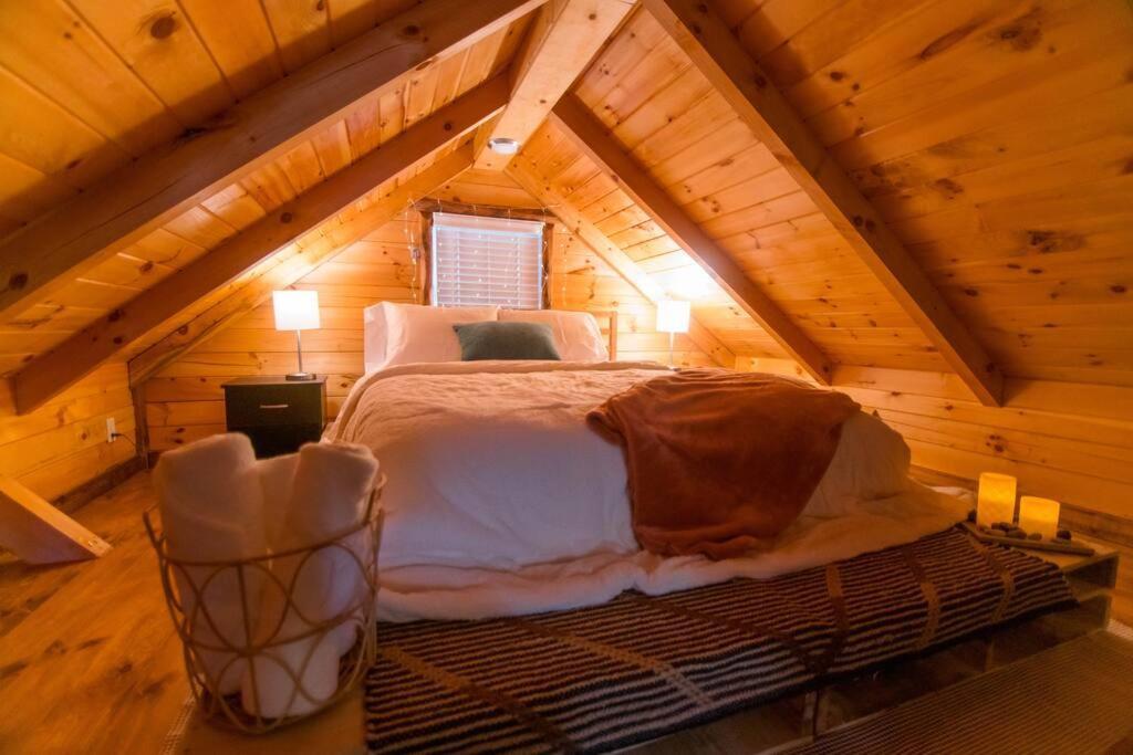 אשטבולה Charming Lakeview Cabin Near Geneva-On-The-Lake! מראה חיצוני תמונה